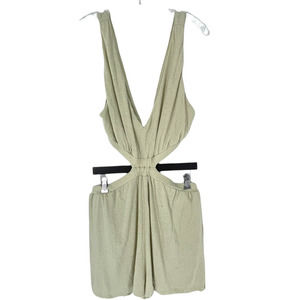 PEACH LIGHT GREEN  CUT OUT SHORT SET